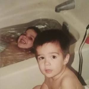 Meet your Posher, Logan